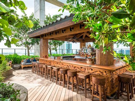 Friendly Stays Across the Americas .
